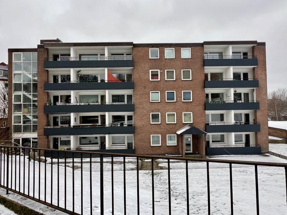 Thumbnail-großzügige 3-Zimmer-Wohnung in der Bismarckstraße 9, 3. OG