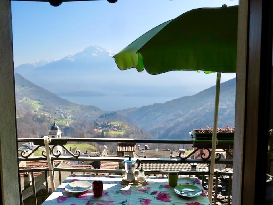 Thumbnail-Große Ferienwohnung mit Seeblick 