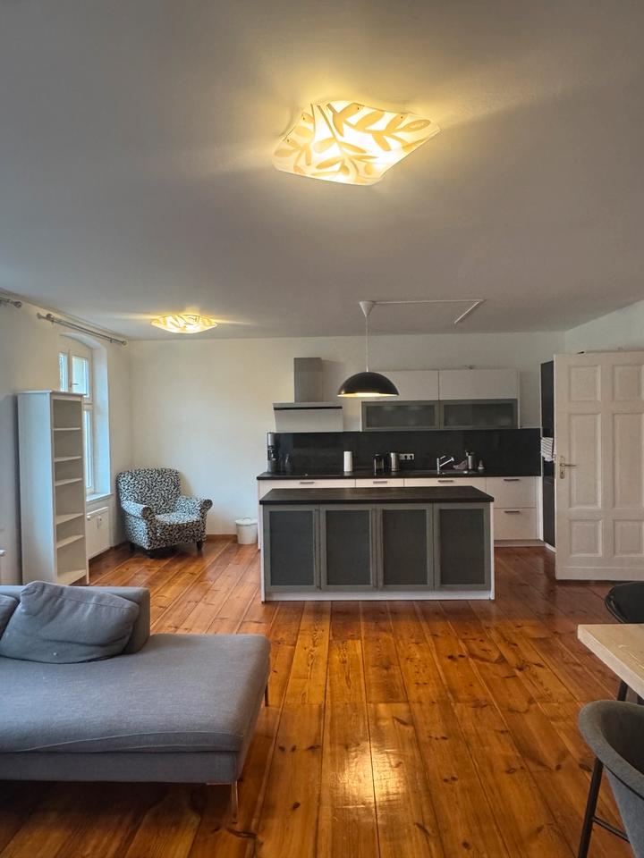 Thumbnail-Helle Altbau-Maisonette-Wohnung im Helmholtzkiez