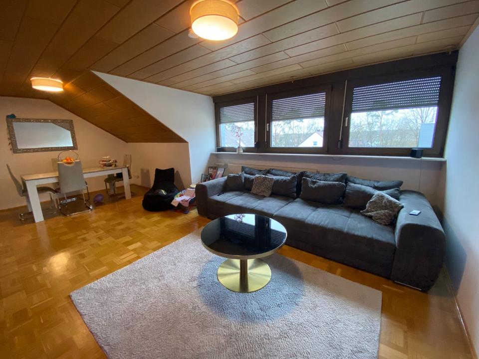 Thumbnail-3-Zimmer Dachgeschosswohnung mit Garage und Garten