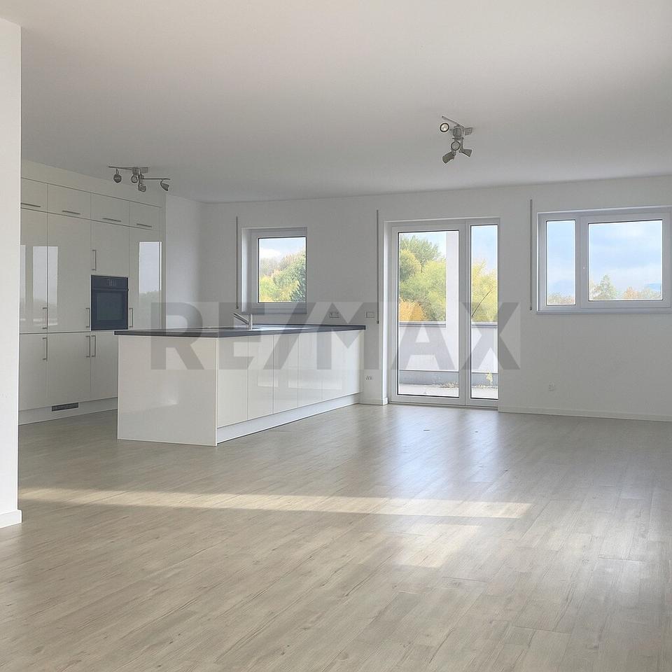 Thumbnail-Geräumiges Wohnen mit Aufzug und Ausblick