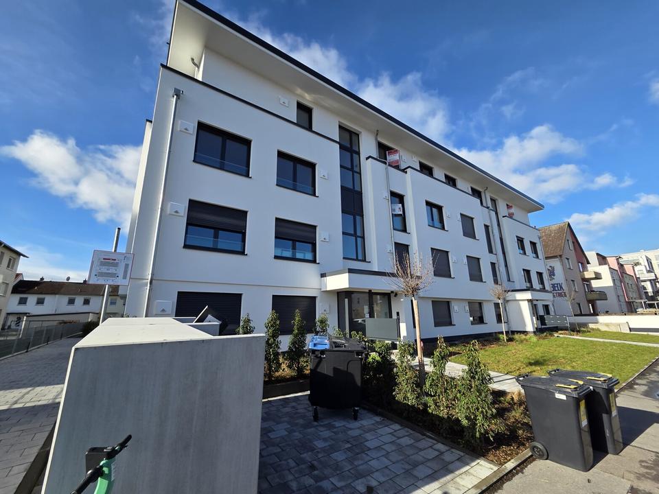 Thumbnail-Zweizimmerwohnung mit großer Dachterrasse , EBK, Aufzug, TG-Stellplatz in Mainz-Kastel