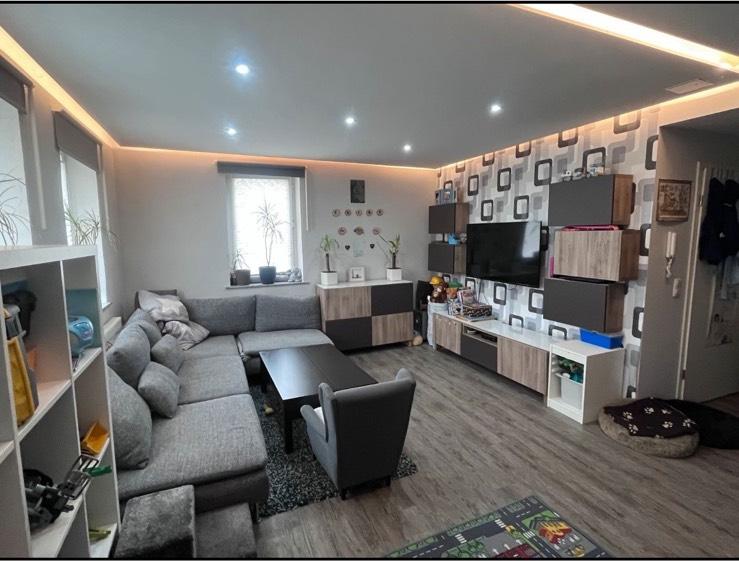 Thumbnail-Renovierte Doppelhaushälfte