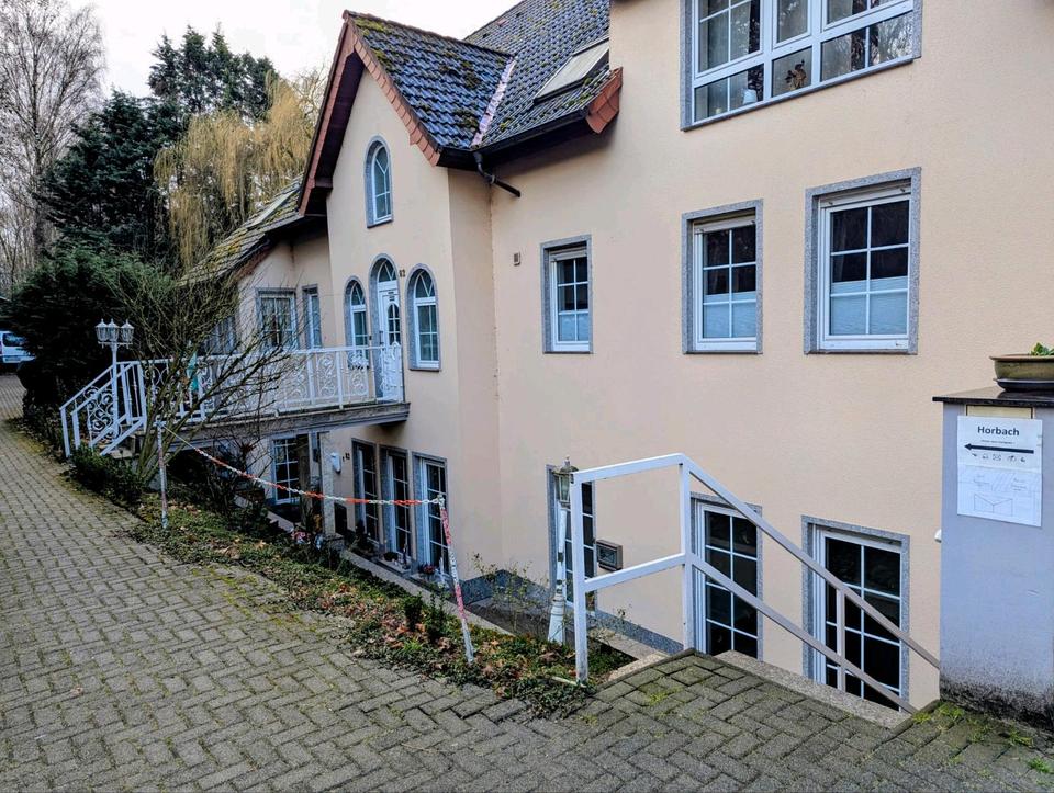 Thumbnail-Wohnung im Souterrain in exklusivem Haus - Eigener Eingang