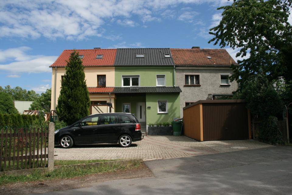 Thumbnail-kleine 1 Raum WE im DG mit Stellplatz Nähe Camsdorfer Ufer