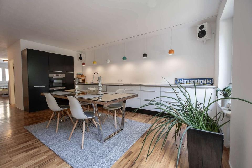 Thumbnail-Lehel - möblierte großzügige Terrassenwohnung, offener Grundriss