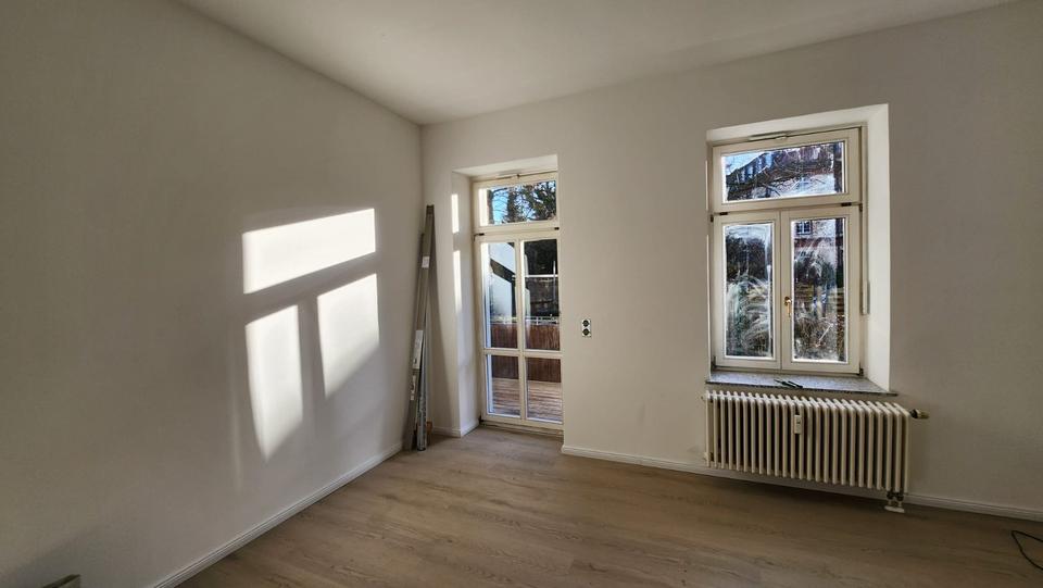 Thumbnail-4-Zimmer Wohnung mit Balkon in Leipzig Gohlis-Mitte