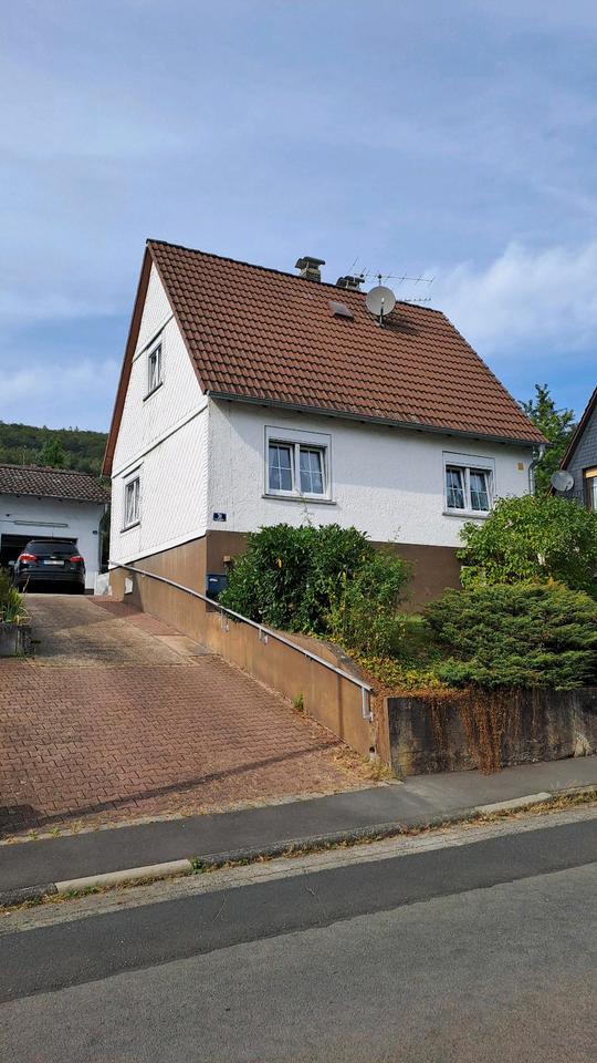 Thumbnail-freistehendes Einfamilienhaus im Landhausstil