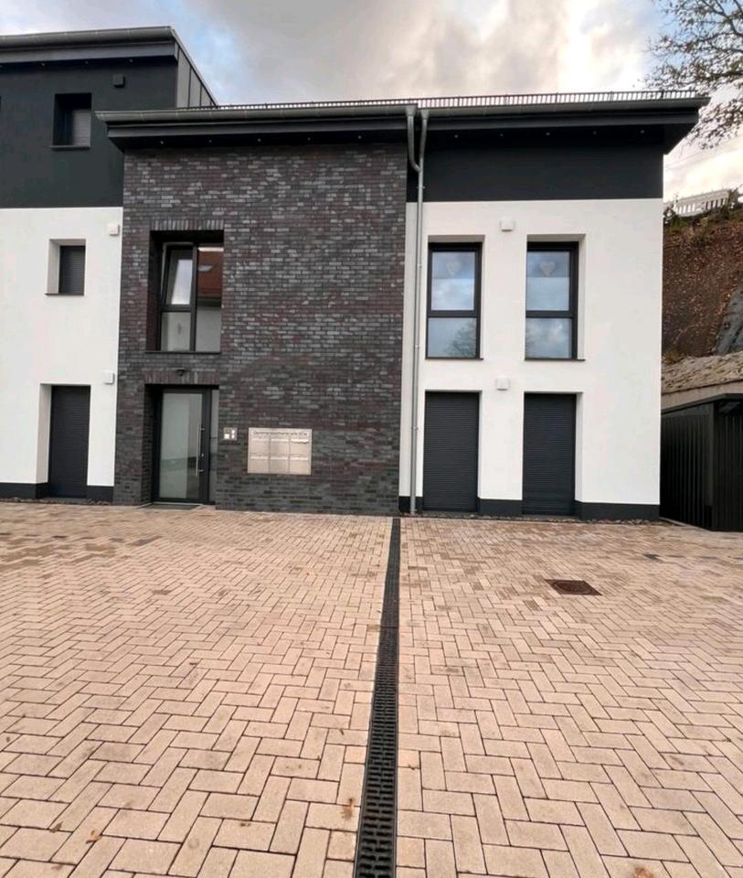 Thumbnail-Schöne und helle 3 Zimmer Wohnung