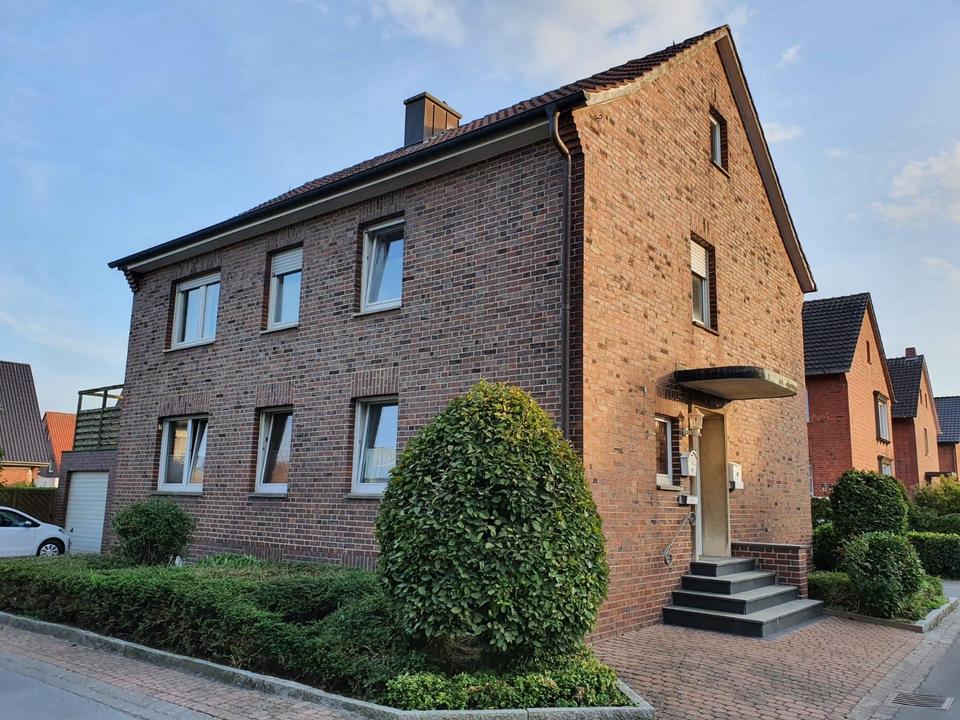 Thumbnail-Freistehendes Zweifamilienhaus in Westkirchen (Provisionsfrei)