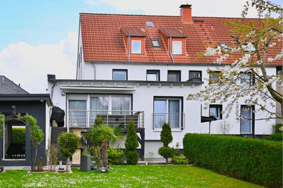 Thumbnail-5-Zimmer EG-Wohnung mit Garten, Terrasse & Garage zur Miete