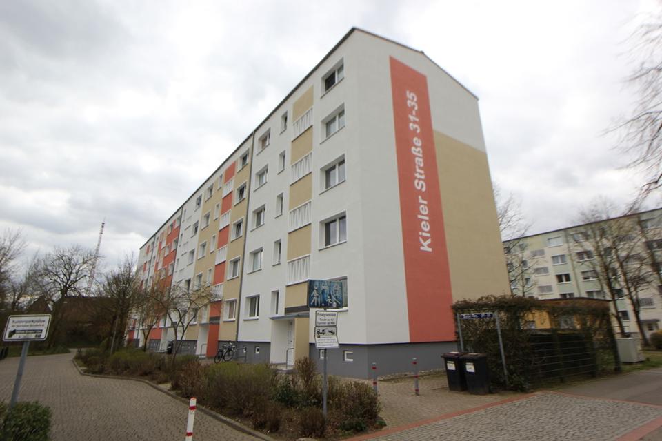 Thumbnail-Sanierte 2 Zimmer-Wohnung mit Balkon in Lankow zu mieten!