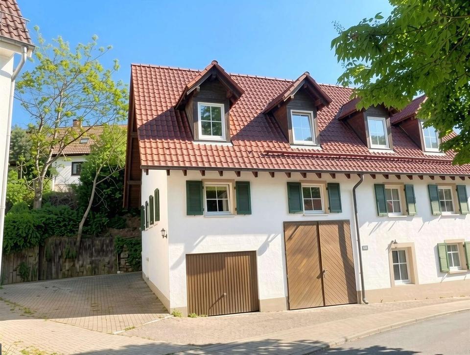 Thumbnail-Gemütliche Maisonette im Landhausstil - Interessanter Schnitt – EBK - PKW Stellplatz