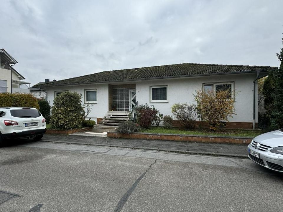 Thumbnail-Helle 4-Zimmer Erdgeschosswohnung mit Garten in Bürstadt