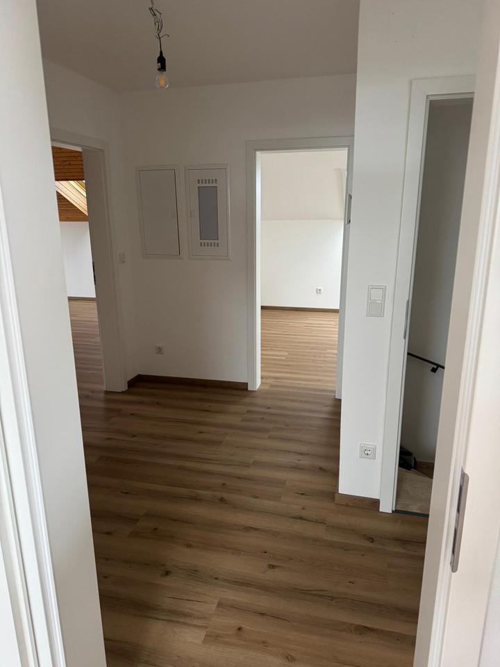 Thumbnail-3-Zimmer-Maissonettewohnung mit Dachterrasse, Garage & Schuppen