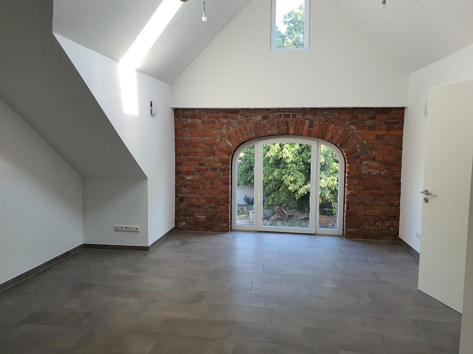 Thumbnail-Schöne Singlewohnung im 1. OG zu vermieten