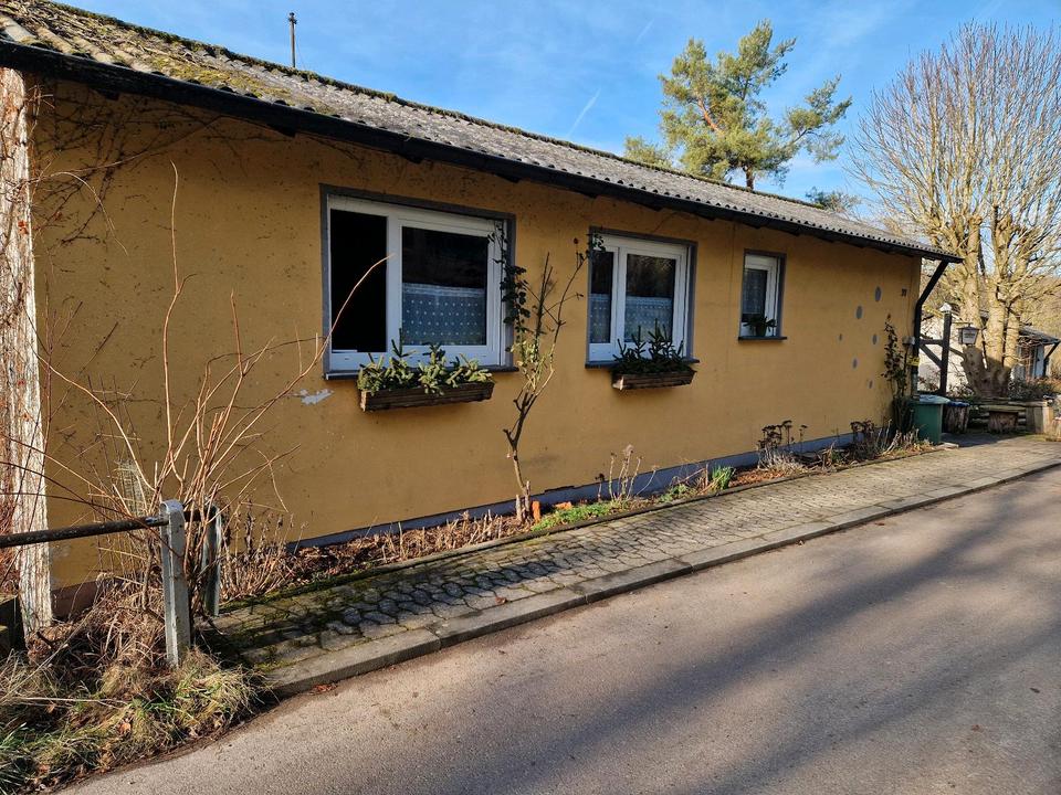 Thumbnail-Ein- bis Zweifamilienhaus mit toller Aussicht in guter Lage