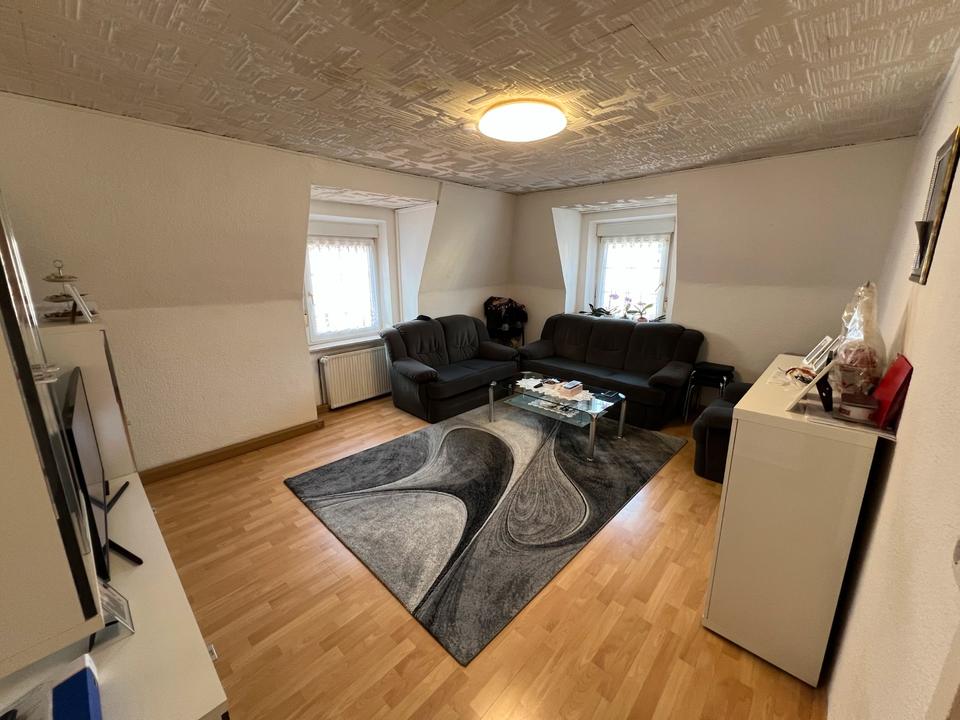 Thumbnail-PROVISIONSFREI - 3,5-Zimmer Wohnung + ausgebautes Dachgeschoss