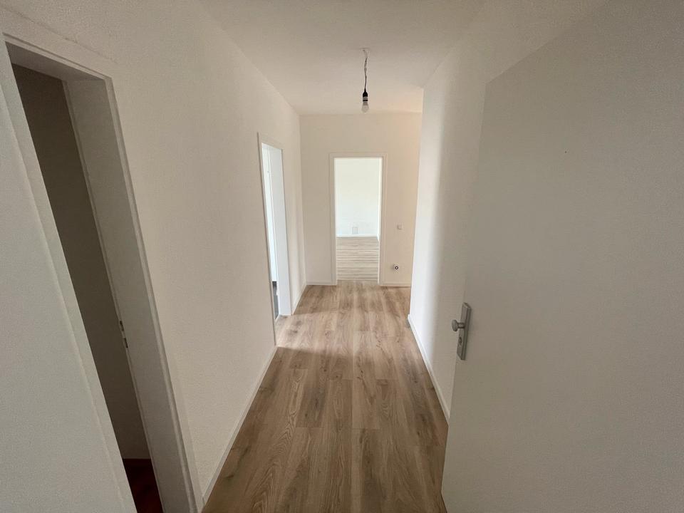 Thumbnail-Erstbezug renovierte 3-Zimmer-Wohnung mit Balkon - ab 01.01. frei