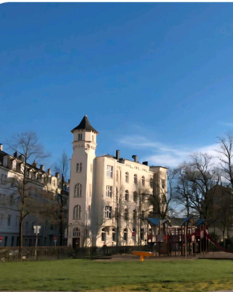 Thumbnail-Wohnung in historischem Gebäude 3-Zi, Kü, Di, Bad, Abstellraum