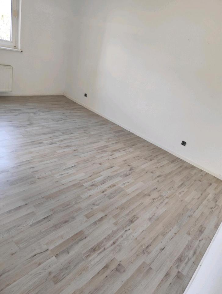 Thumbnail-Großes möbliertes WG-Zimmer 23 m² in Berlin-Rudow – ab sofort
