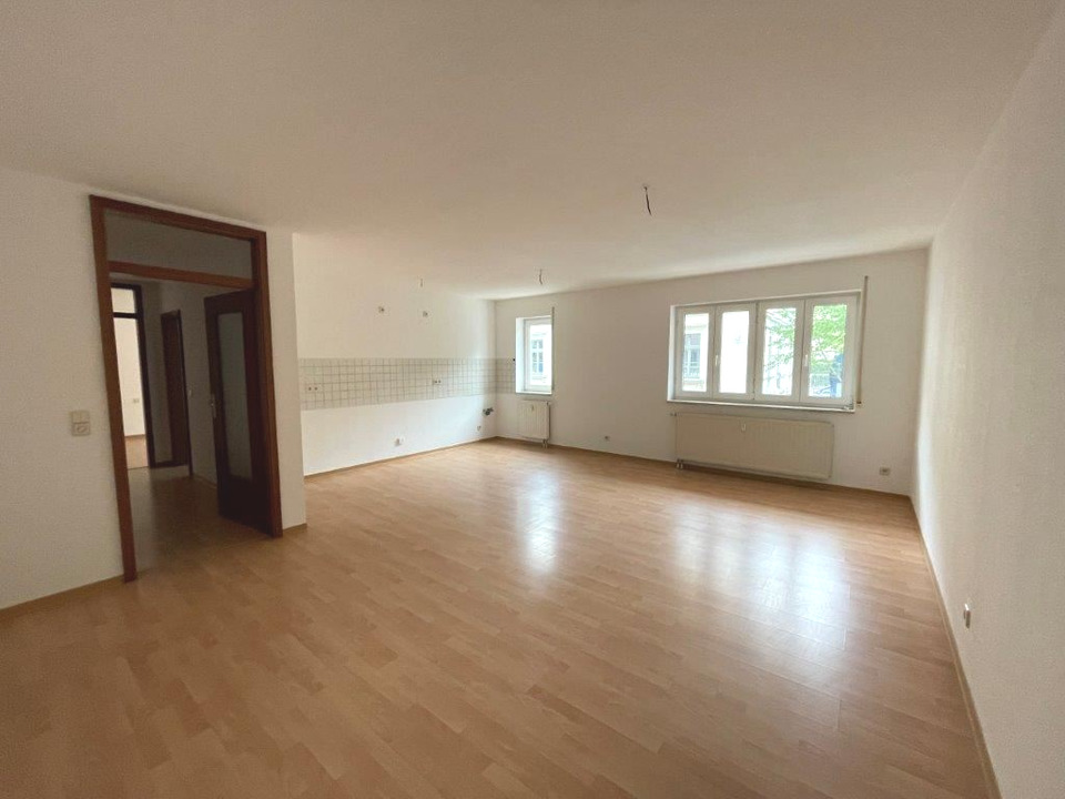 Thumbnail-+++ Helle 2 Zimmer-Wohnung mit offener großer Küche +++