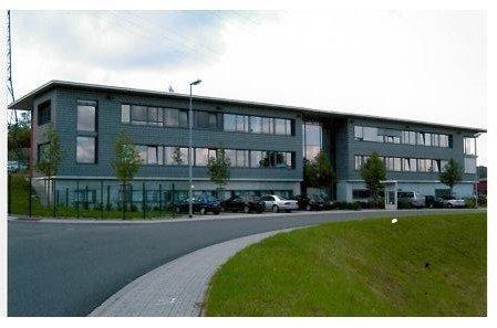 Thumbnail-Büro an der Autobahnauffahrt, großen Fenstern & toller Aussicht
