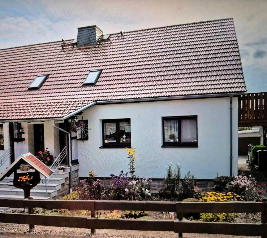 Thumbnail-Modernisierte Doppelhaushälfte in 08262 Muldenhammer