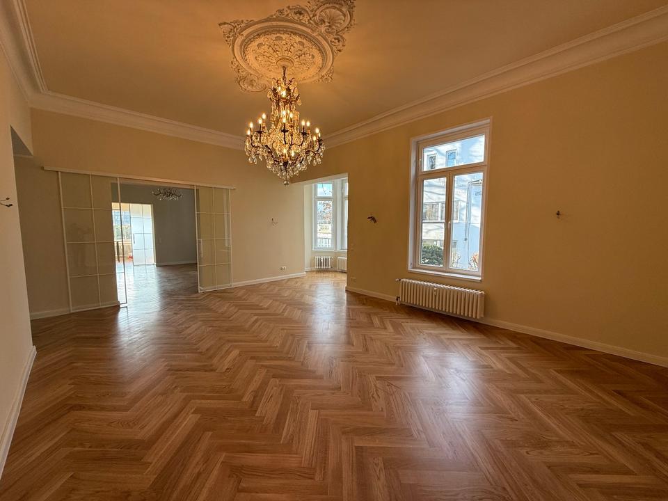 Thumbnail-Genießen Sie großzügiges Wohnen in einer kernsanierten denkmalgeschützten Immobilie!