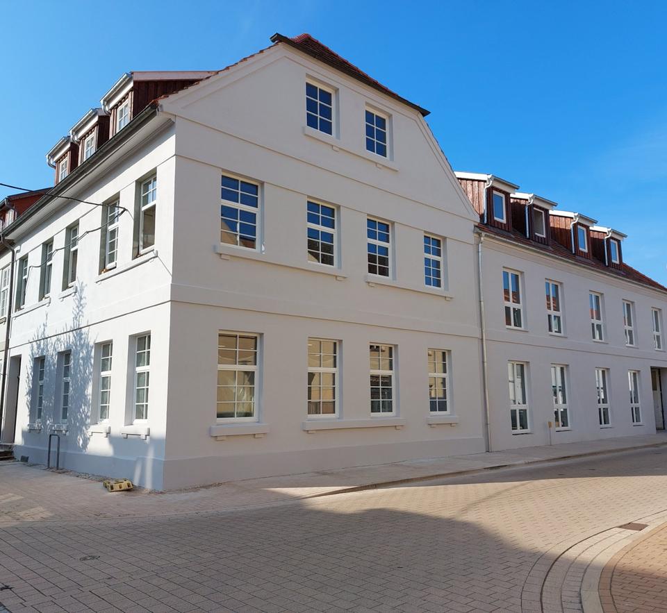 Thumbnail-*Schöne 2 Zimmer Wohnung im Zentrum von Ludwigslust*