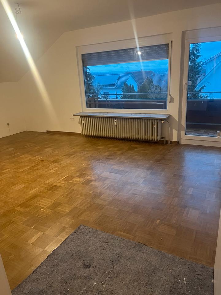 Thumbnail-Schöne 3-Zimmer DG-Wohnung in Unterjesingen