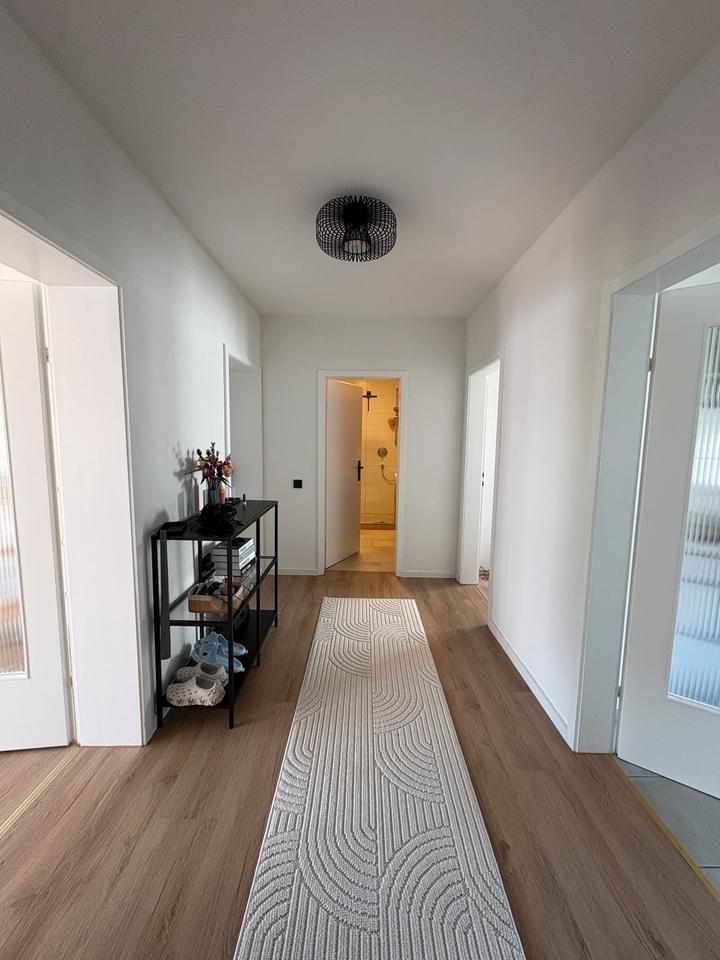 Thumbnail-Renovierte 3 Zimmer Wohnung