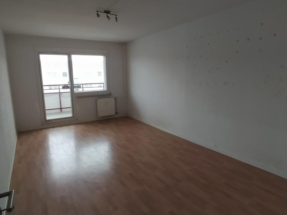 Thumbnail-mietfreie Zeit und selbst renovieren++4 Raumwohnung in Grünau 5.OG m. Balkon