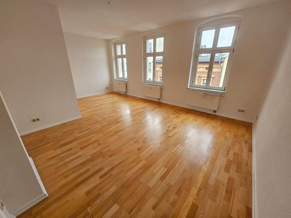 Thumbnail-1 Monat kaltmietfrei – Charmante 2-Zimmerwohnung inkl Tageslichtbad mit Wanne & separater Küche