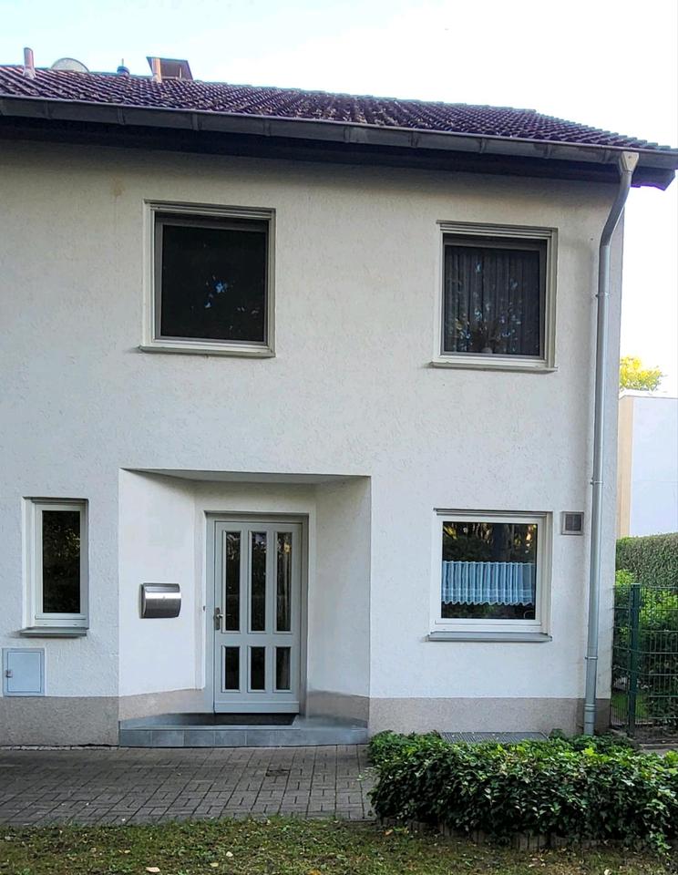 Thumbnail-Reihenendhaus zum verkaufen - Erbpachtgrundstück