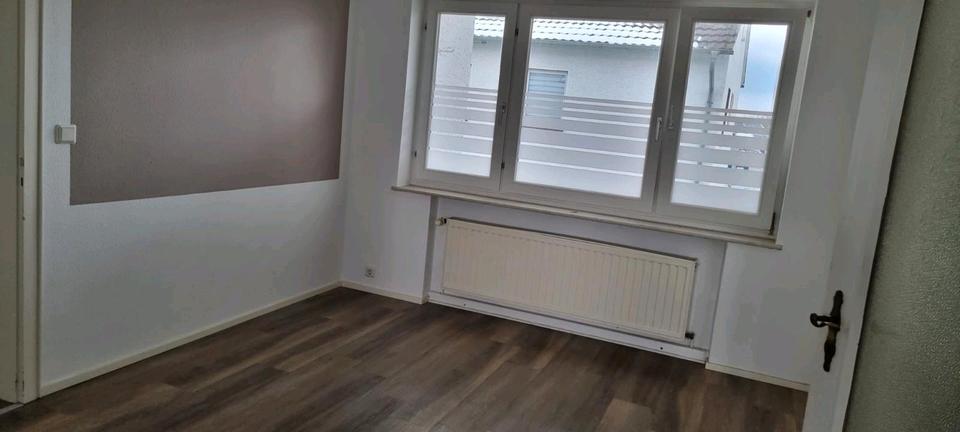 Thumbnail-4 Zimmer Wohnung