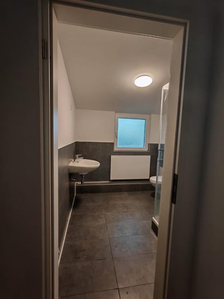 Thumbnail-Moderne 2-Zimmer Wohnung – 90 m² – 2023 teilmöbeliert saniert