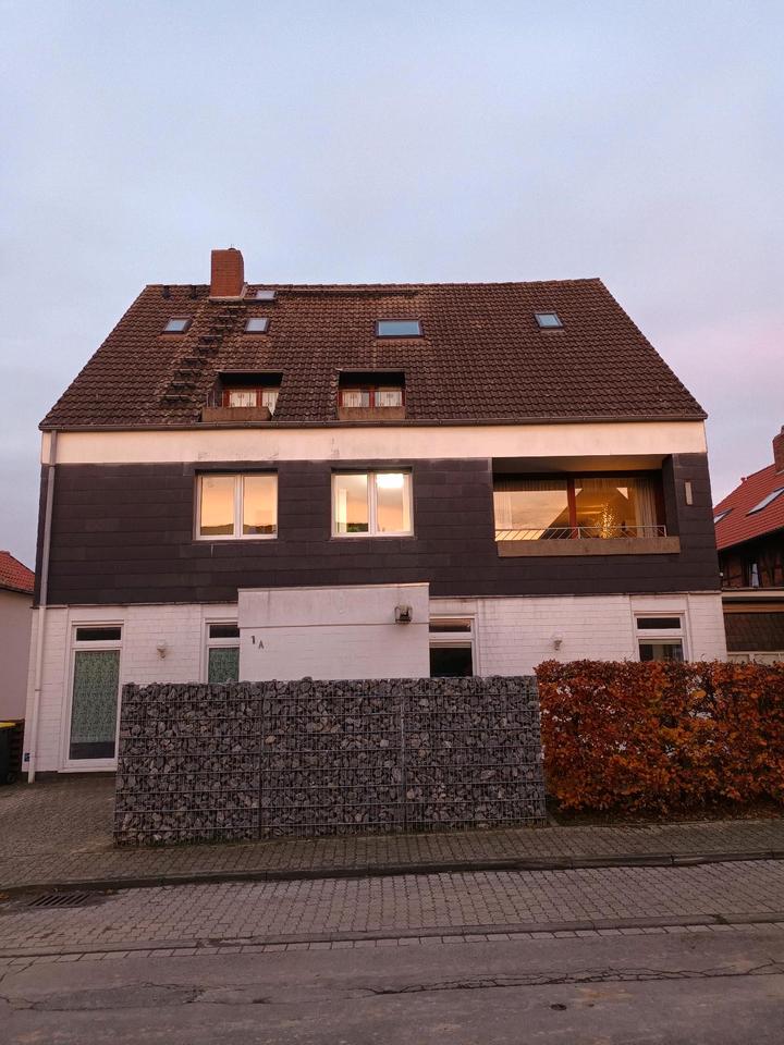 Thumbnail-Mehrfamilienhaus mit 3 Wohneinheiten in 38446 Wolfsburg-Neindorf
