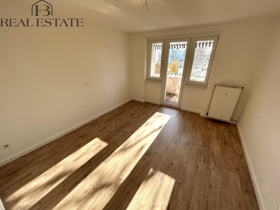 Thumbnail-Helle 3-Raum-Wohnung in Stadtfeld West