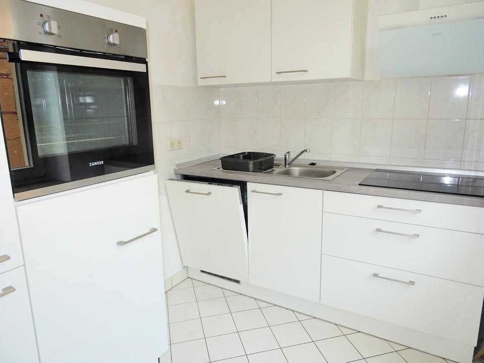 Thumbnail-** mit Balkon und Einbauküche ** 2 Zimmer Wohnung im Zentrum von Zwickau zu vermieten!