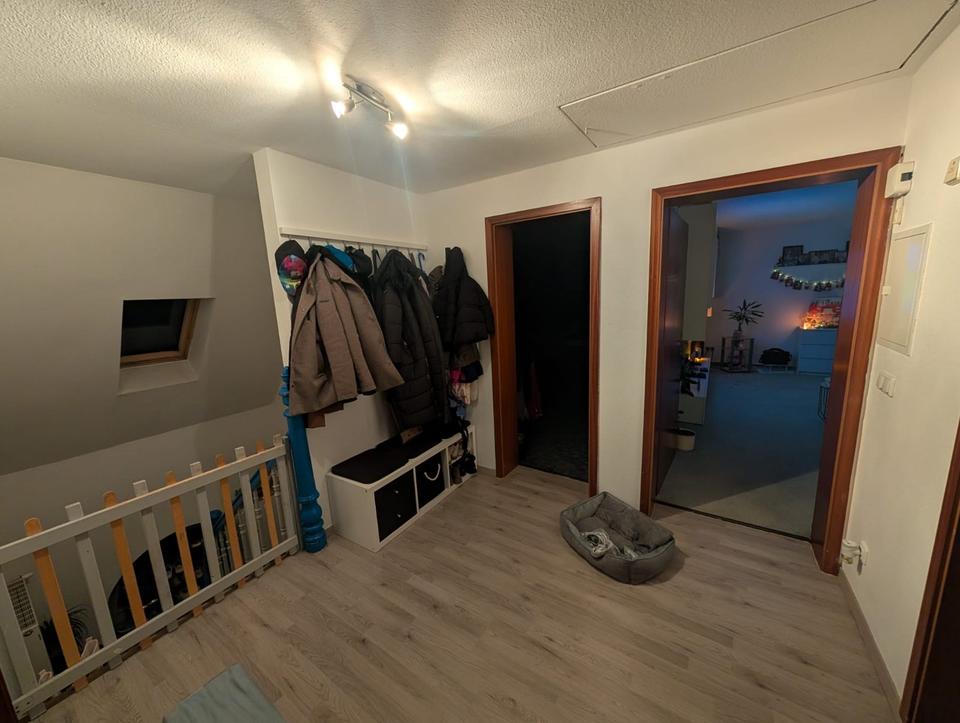 Thumbnail-Gut geschnittene, zentrale 3-Raum-Wohnung mit 85 m² & Einbauküche