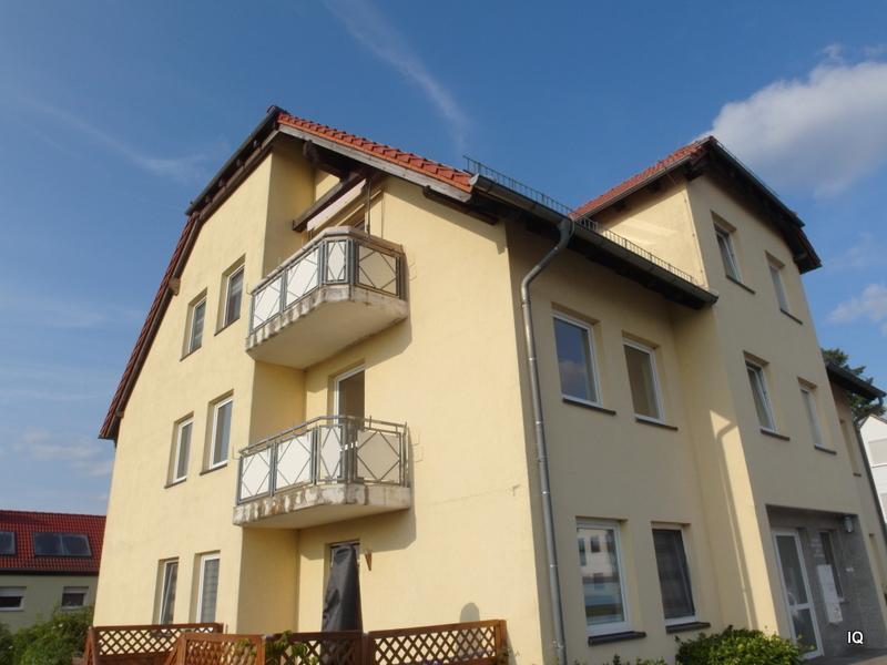 Thumbnail-Ab Juli: Frisch renovierte 3-Zimmer-Wohnung mit Balkon, separater Küche und neuem Laminatboden