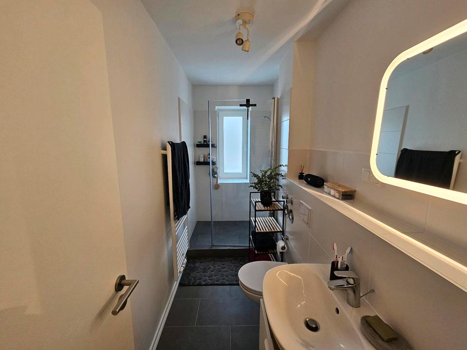 Thumbnail-Moderne 3-Zimmer-Wohnung mit Balkon - Top Lage & sofort frei!