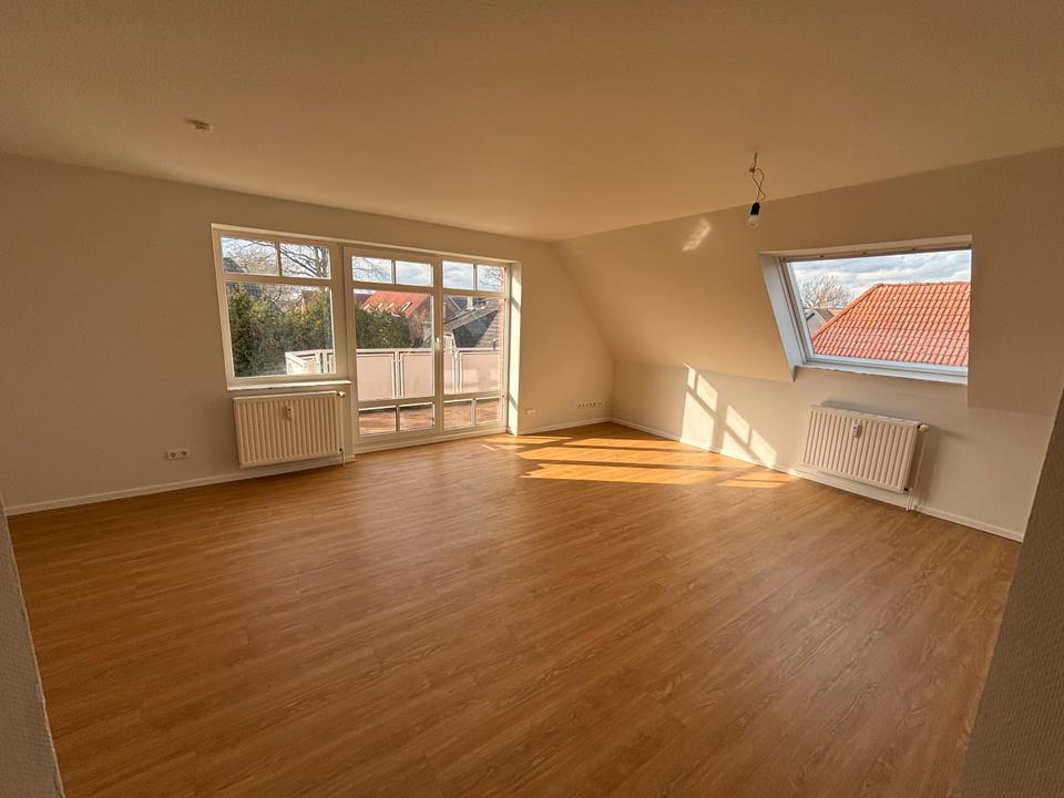 Thumbnail-Renovierte 3-Zimmer Wohnung mit Süd-West-Balkon in ruhiger Lage