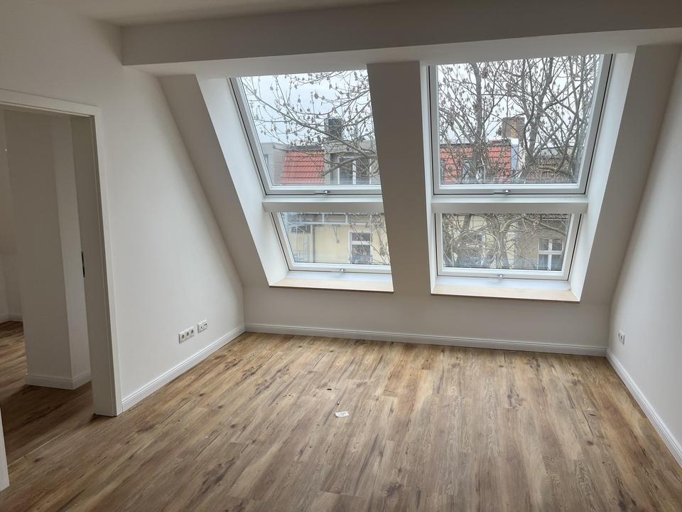 Thumbnail-Dachgeschosswohnung Dietzgenstraße 93