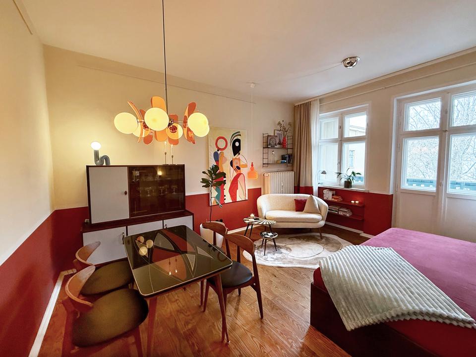 Thumbnail-Designorientiertes Wohnen: Vollmöblierte Wohnung mit ruhiger Loggia