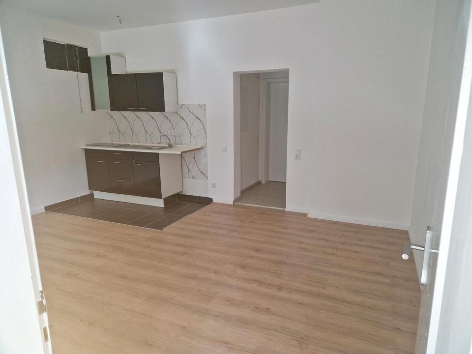 Thumbnail-renoviertes Appartement ca 36 qm - sofort bezugsfrei- Warmmiete