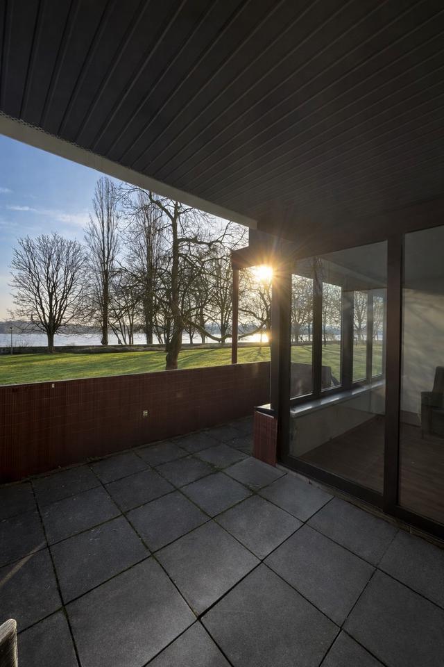 Thumbnail-Modernisierte 2-Zimmer-Wohnung mit Rheinblick & TG-Stellplatz