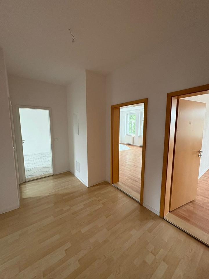 Thumbnail-Wunderschöne 3 - Zimmer Wohnung Neu renoviert