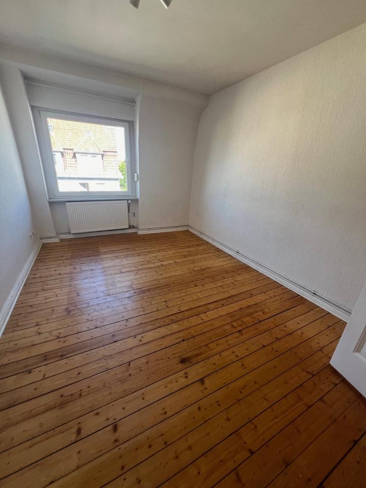 Thumbnail-Helle 3-Zimmer-Wohnung mit Dielenboden in zentraler Lage